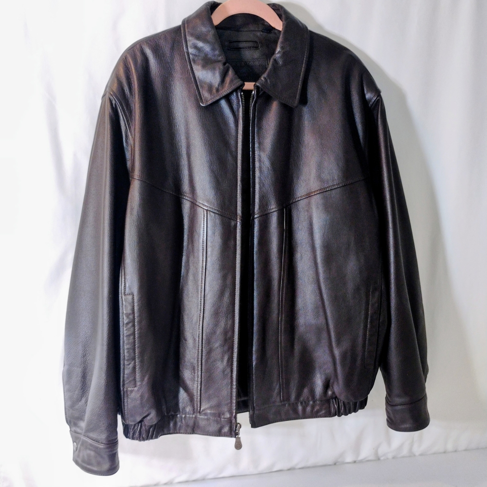 Roundtree & Yorke Rich Brown Leather Bomber Jacket